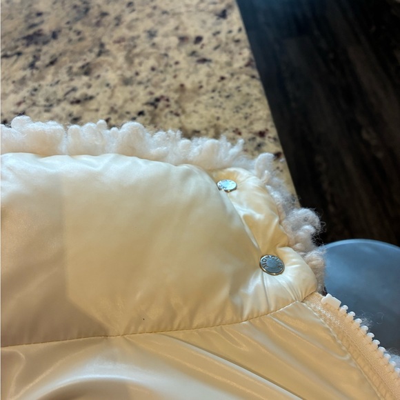 Stunning teddy Moncler down cream puffer vest! - Picture 9 of 15